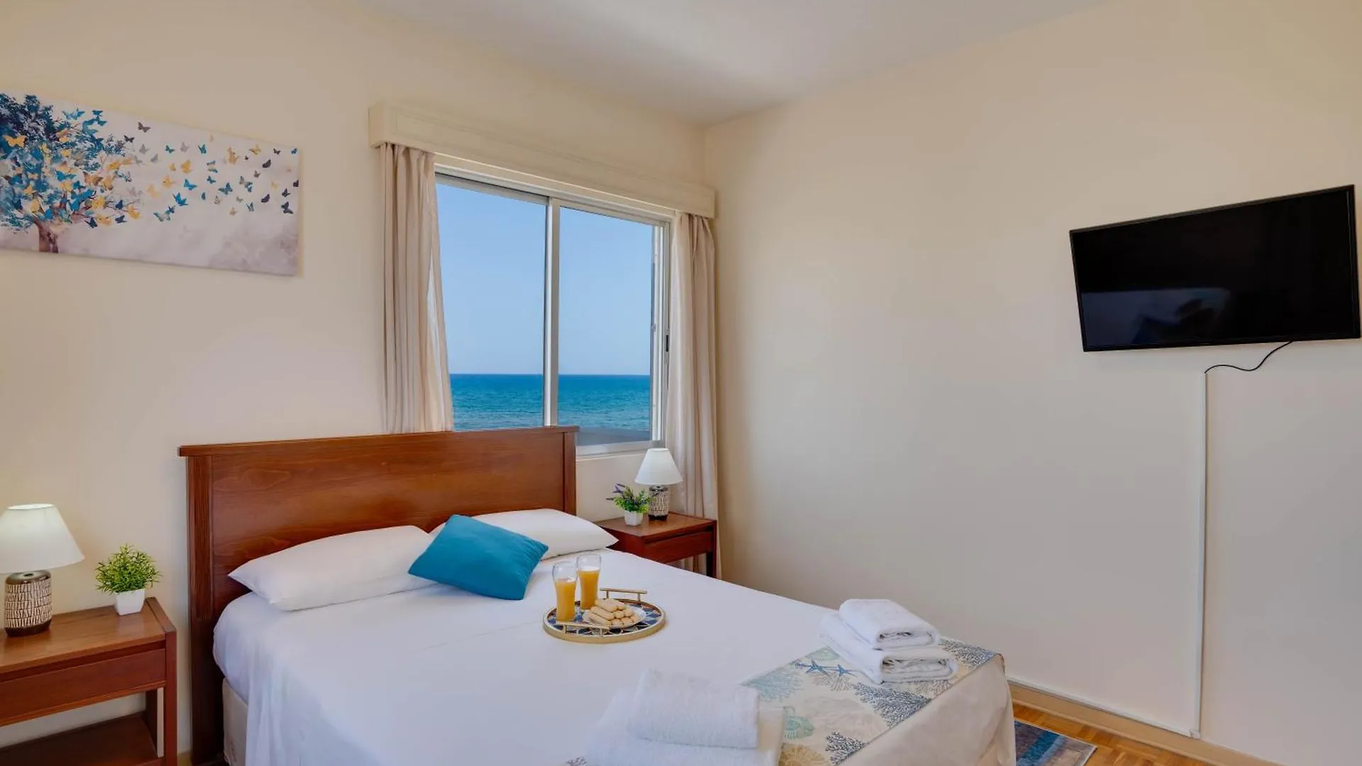 Apartment Makenzy Sandy Beachfront Paradise Larnaka